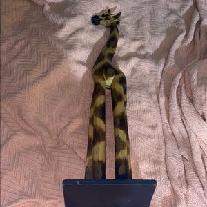 Giraffe statue